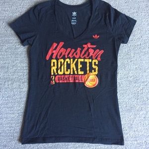 🎉Adidas Med Houston Rockets V-Neck T-Shirt (NWOT)